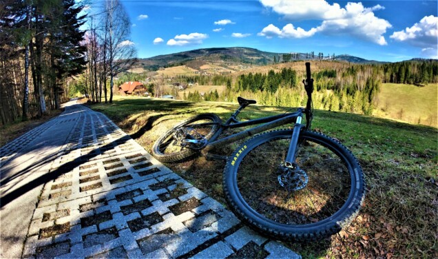 Równica Trzy Kopce Cieńków górska trasa rowerowa w Beskidzie Śląskim